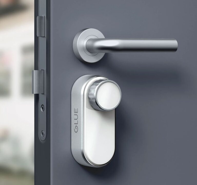Glue lock 3